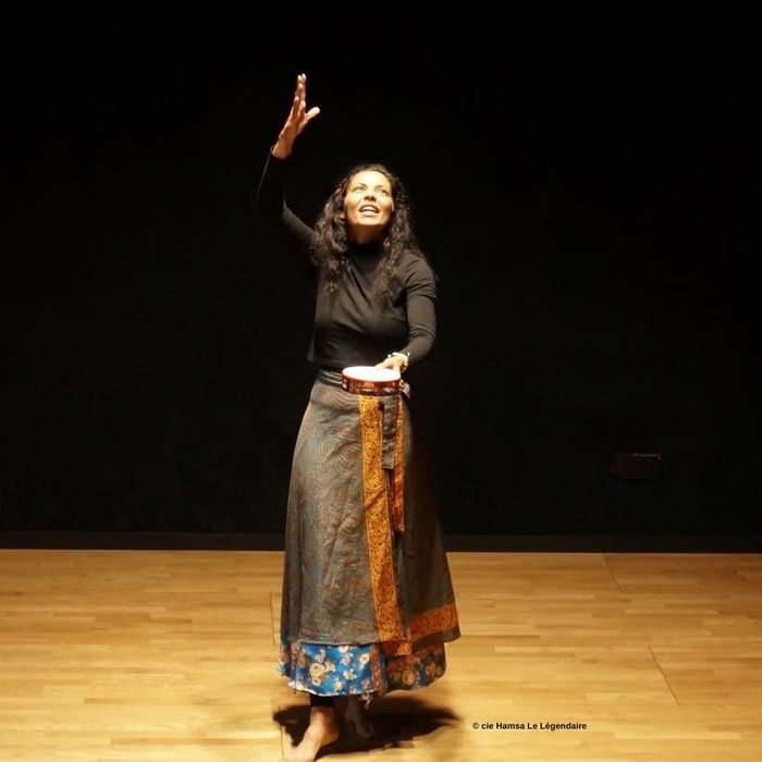 Tisser les langues du monde / Julia Alimasi, contes, Médiathèque de Mayenne, Mayenne