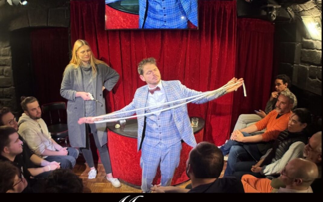 Un cocktail magique avec Maxence Vire au Théâtre Le Double Fond Théâtre Le Double Fond Paris