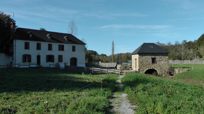 Un voyage exceptionnel au cœur de 900 ans d’histoire : visite libre du moulin à eau, Église de L’Hôpital-Saint-Blaise, L’Hôpital-Saint-Blaise