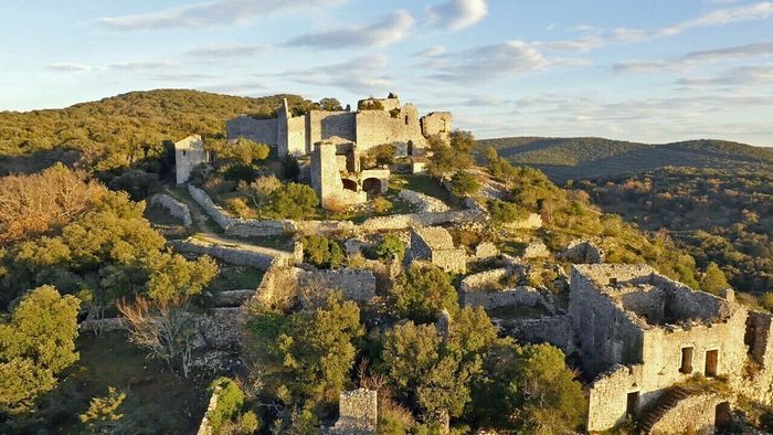 Venez découvrir le château d’Allègre !, Ruines du château, Allègre-les-Fumades