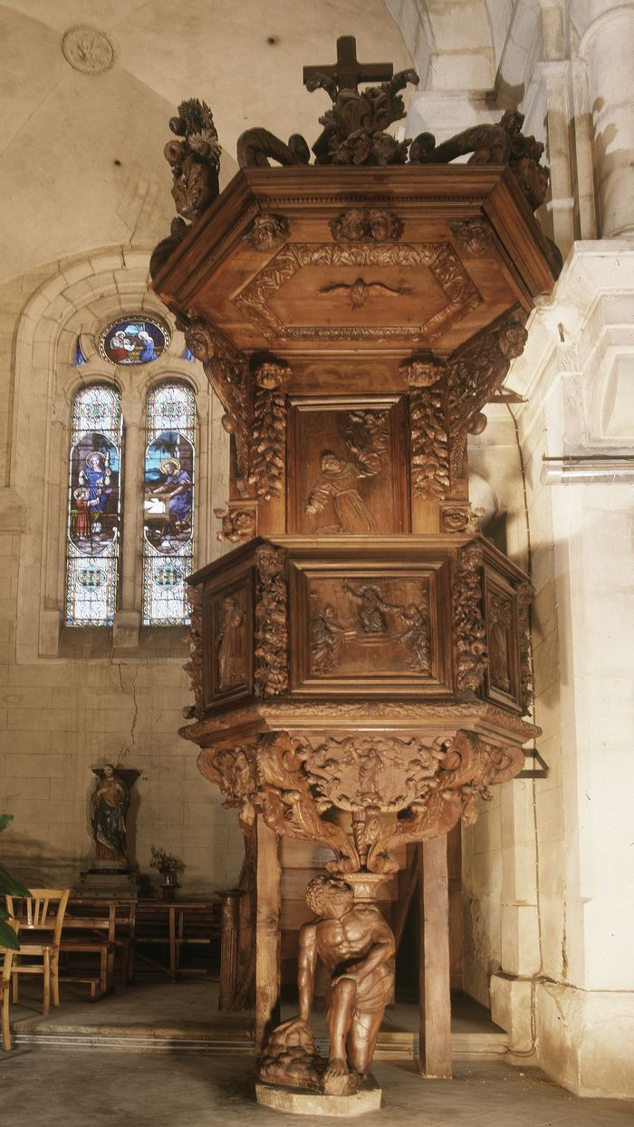 Venez découvrir l’église Saint-Siméon-le-Stylite et sa chaire à prêcher, Église Saint-Siméon-Le-Stylite, Gourdon