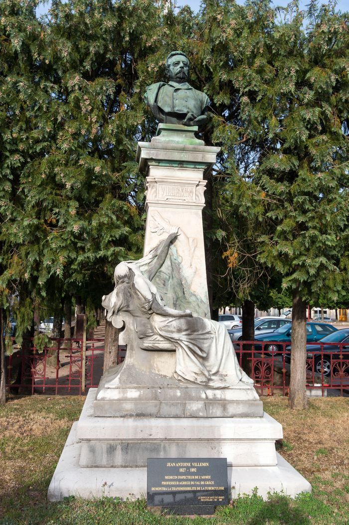 Visite apéro Les Grands Hommes de Bruyères, Office de Tourisme Bruyères Vallons des Vosges, Bruyères