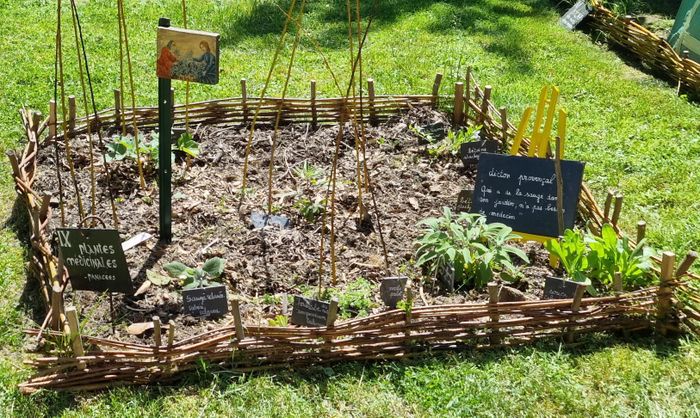 Visite commentée : à la découverte du Jardin médiéval de la Sagesse, Jardin médiéval de la Sagesse, Jonzac