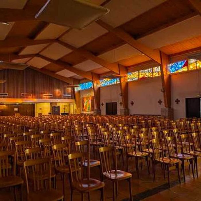 Visite commentée : de la chapelle en bois à l&rsquo;église des bâtisseurs Saint Jean-Marie Vianney, Église Saint-Jean-Marie Vianney, Pessac