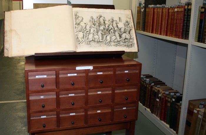 Visite commentée des réserves patrimoniales, Espace Média Grand Narbonne, Narbonne