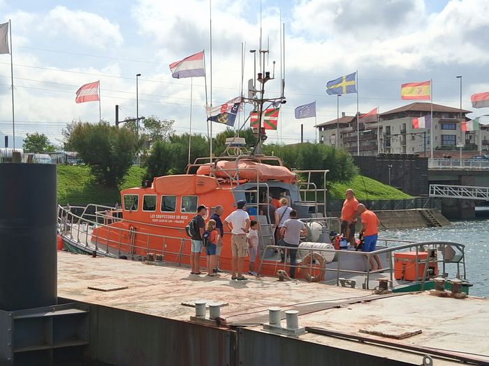 Visite commentée du bateau : « Pierre Loti II, canot de la SNSM », Port de pêche, Saint-Jean-de-Luz