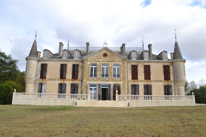 Visite commentée d’un château privé de la fin du XVIIIe siècle, Château de La Testère, Preignan