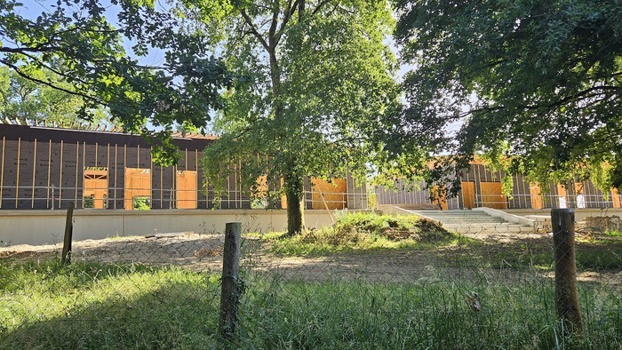 Visite de chantier du site de l’accueil de loisirs aux Bruges, Accueil de loisirs « Les Bruges », Boisseuil