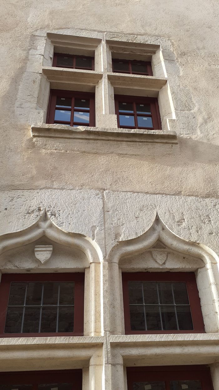 Visite de la maison médiévale, Maison médiévale, Chariez