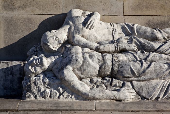 Visite découverte du Monument aux fusillés de Sainte-Radegonde, Monument aux fusillés, Sainte-Radegonde