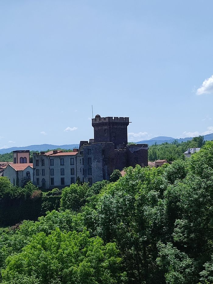 Visite du château, Château de Châteaugay, Châteaugay