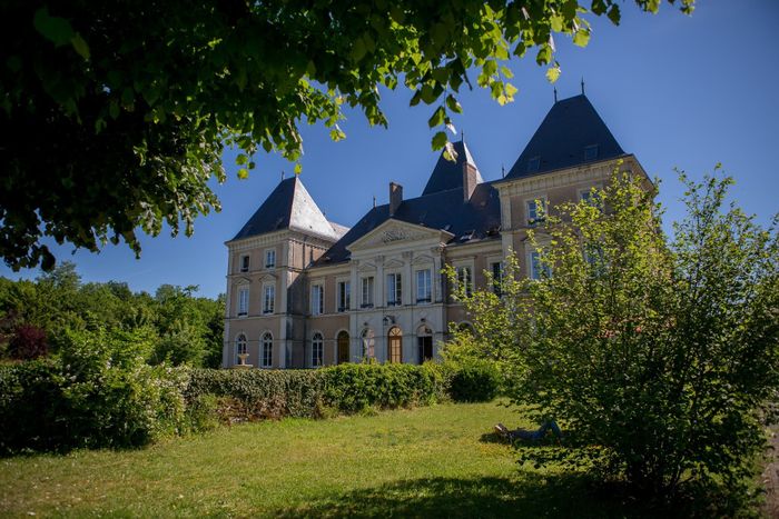 Visite du château de Segrais – Centre de Méditation Kadampa France, Château de Segrais – Centre de Méditation Kadampa France, Saint-Mars-d&rsquo;Outillé