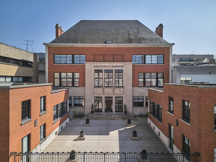 Visite du Comité Champagne, Maison de la Champagne, Épernay