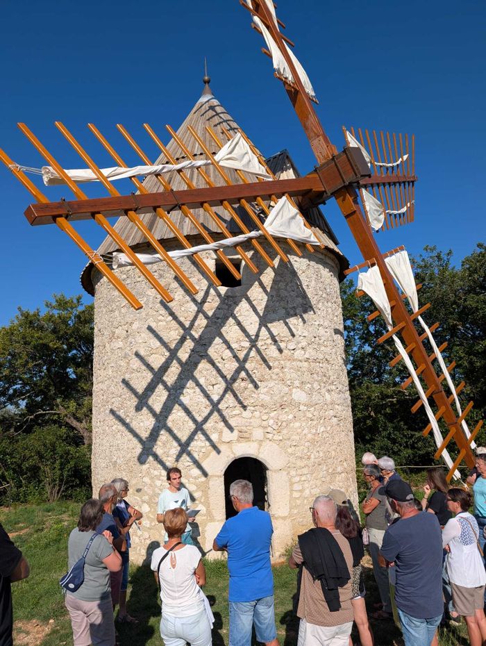 Visite du Moulin de Beauvert – par les Amis du Vieux Donzère., Moulin de Beauvert – Lot. Les Genêts, Donzère
