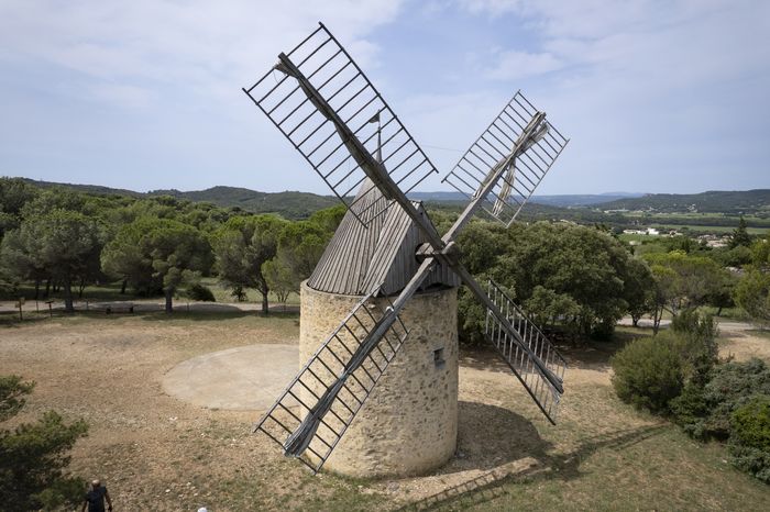 Visite du moulin, Moulin de Vénéjan, Vénéjan