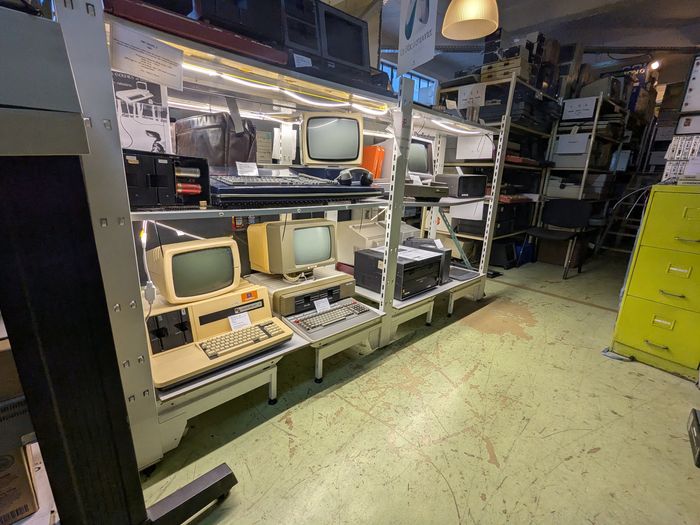 Visite du musée de l&rsquo;informatique de Grenoble, Aconit – association pour un conservatoire de l&rsquo;informatique et de la télématique, Grenoble