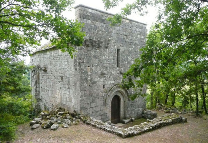 Visite du site médiéval d’Auberoche, Chapelle Saint-Michel d’Auberoche, Bassillac et Auberoche