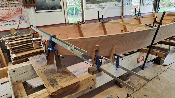 Visite d’un atelier de fabrication de barques et bateaux en bois, Atelier de construction de barques et bateaux traditionnels en bois, Belleville-sur-Loire