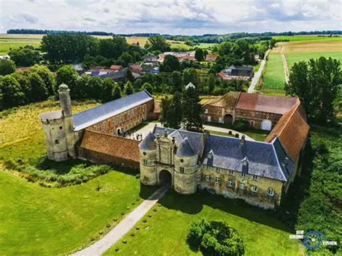Visite et jeux au Château d’Esnes, Château d’Esnes, Esnes