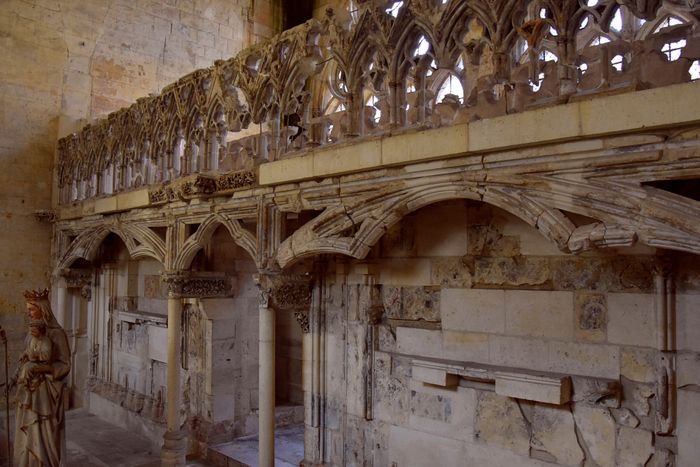 Visite exceptionnelle de la salle du jubé de Noyon, Cloître de la Cathédrale Notre-Dame, Noyon