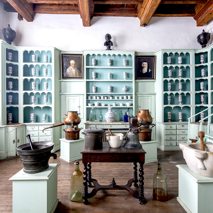 Visite guidée de la chapelle et de la pharmacie de la Miséricorde, La pharmacie de La Miséricorde, Montpellier