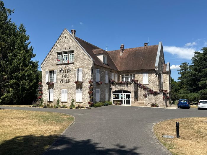 Visite guidée de la Mairie de Saint-Pierre-lès-Nemours, Mairie, Chaintréauville