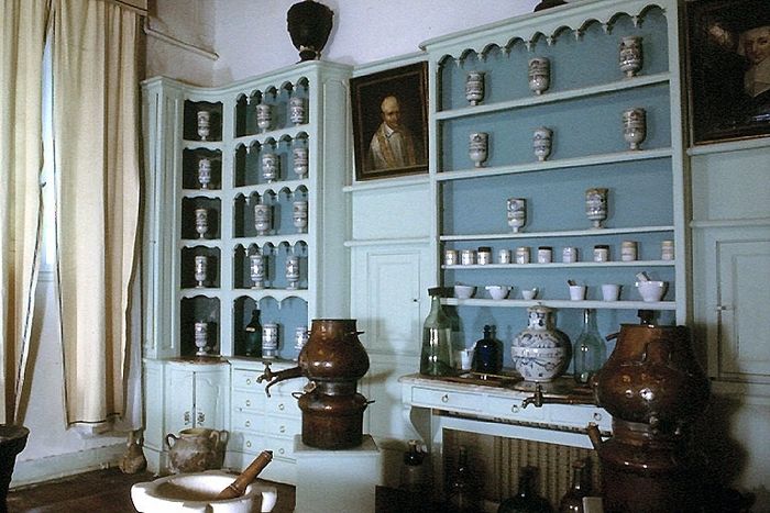 Visite guidée de la pharmacie et chapelle de l’œuvre de la Miséricorde, La pharmacie de La Miséricorde, Montpellier