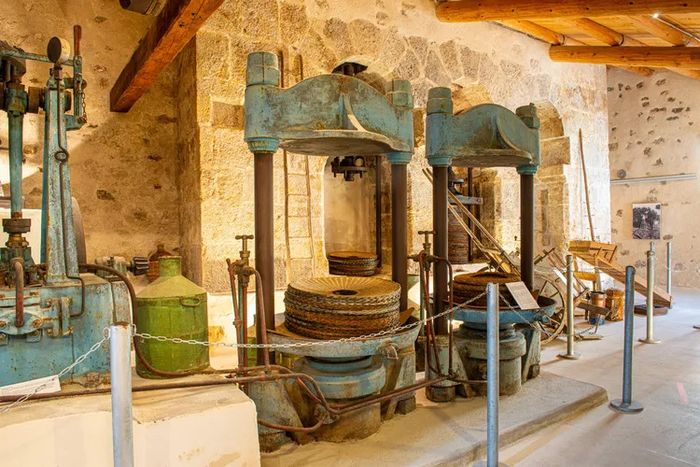Visite guidée de l’ancien Moulin communal de Callas, Ancien Moulin Communal de Callas, Callas