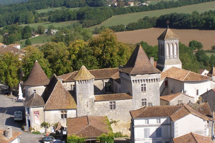 Visite guidée de l&rsquo;atelier : musée des tisserands et de la Charentaise, Château de Varaignes, Varaignes