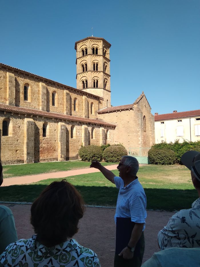 Visite guidée de l&rsquo;église du XIe siècle d&rsquo;Anzy le Duc classée monument historique, Église Notre-Dame de l&rsquo;Assomption, Anzy-le-Duc