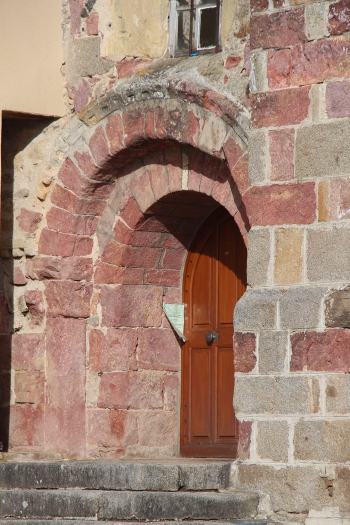 Visite guidée de l’église Saint-Pierre d’Isserteaux, Eglise Saint-Pierre, Isserteaux