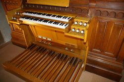 Visite guidée de l&rsquo;orgue d&rsquo;Orgères, Eglise Saint-Martin, Orgères