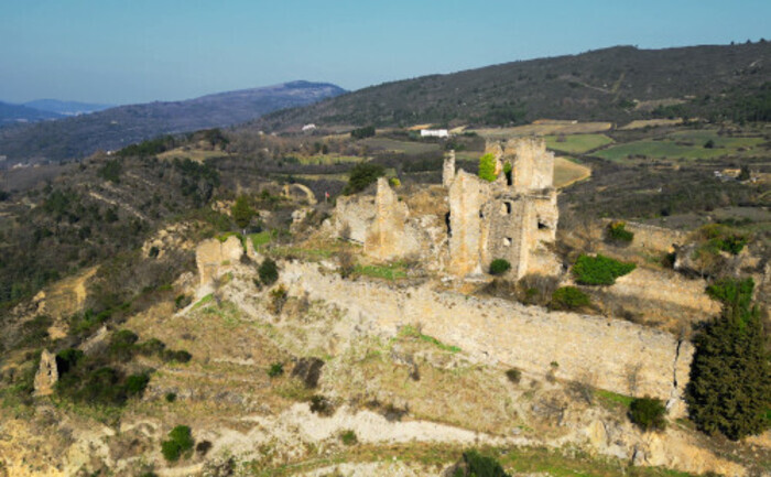Visite guidée de l’un des plus grands châteaux de l’Aude, Château de Coustaussa, Coustaussa