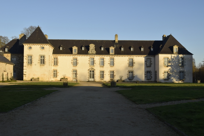 Visite guidée du château de Kernabat, Château de Kernabat, Plouisy