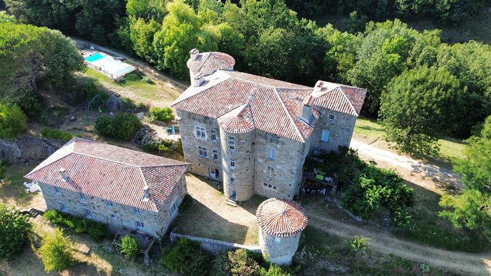 Visite Guidée du Chateau du Bruget, Château du Bruget, Jaujac