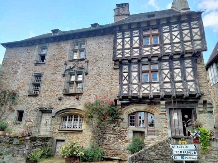 Visite guidée du village et du château de Ségur-le-Château, Ségur-le-Château, Ségur-le-Château