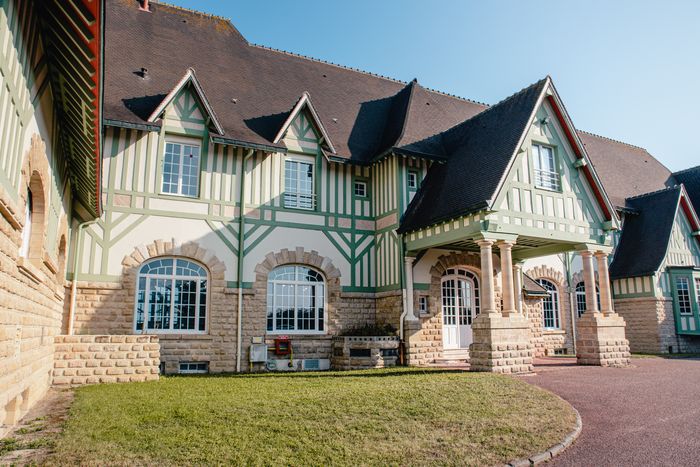 Visite guidée historique de Sweet Home Cabourg, Village Vacances Sweet Home, Cabourg