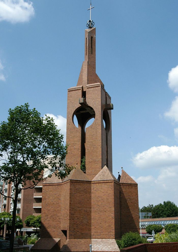 Visite guidée – L’architecture contemporaine dans le quartier Hôtel de Ville, Oratoire catholique Saint-Marc, Villeneuve-d’Ascq
