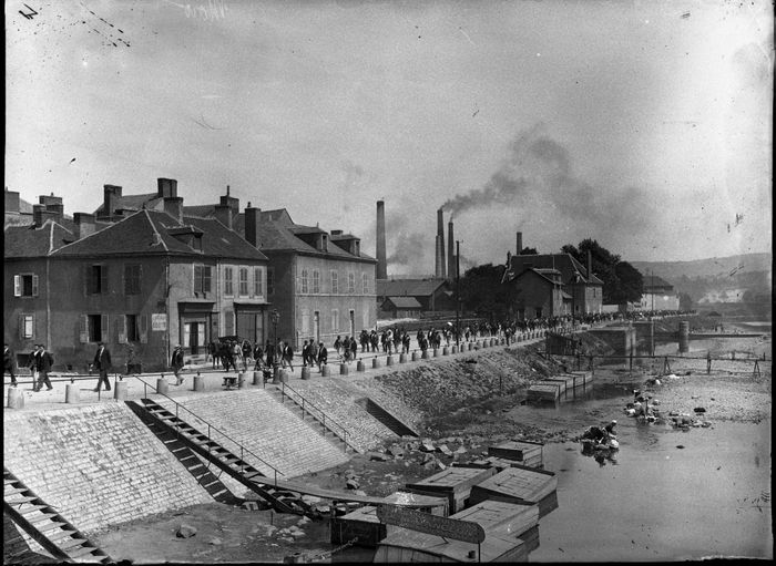 Visite guidée : sur les bords du Cher, mémoires photographiques, Anciens Bains Douches, Montluçon