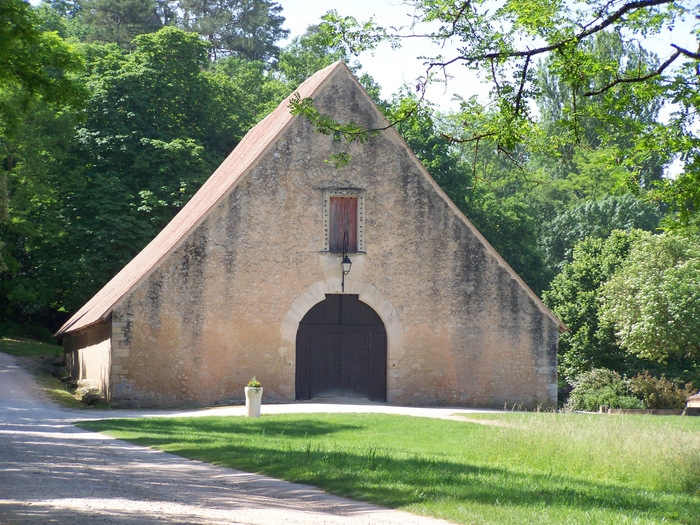 Visite historique commentée de la grange dîmière et exposition photos, Grange dîmière de Lanquais, Lanquais
