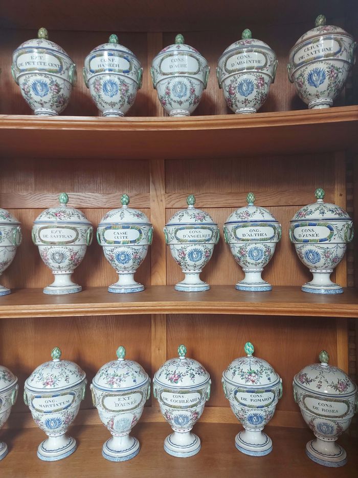 Visite &lsquo;La pharmacie Condé à Chantilly et les mystères de la médecine d’autrefois…&rsquo;, Fondation Condé, Chantilly