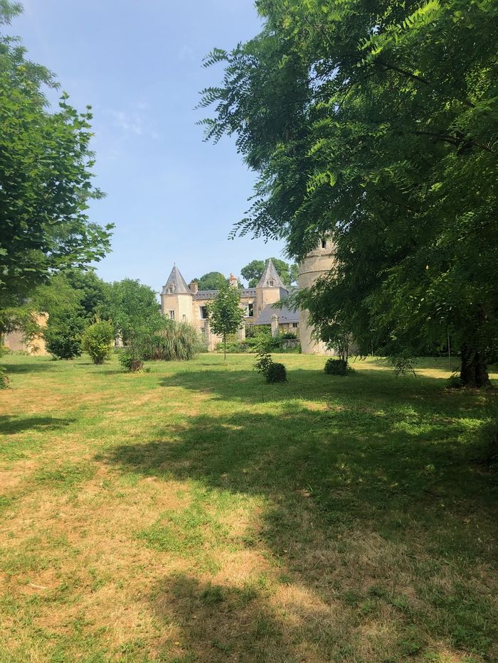 Visite libre : château de la forêt, Château de la forêt, Sainte-Verge