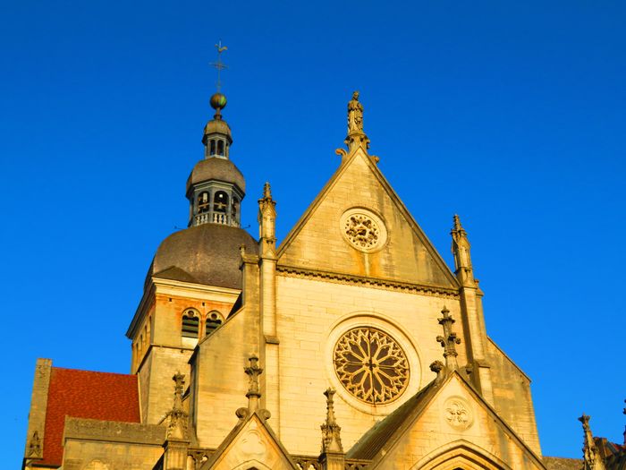 Visite libre de la Basilique Notre-Dame de Gray, Basilique Notree-Dame de Gray, Gray