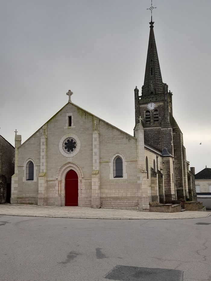 Visite libre de l’église Saint-Pierre et Saint-Paul, Église Saint-Pierre et Saint-Paul, Loretz-d’Argenton