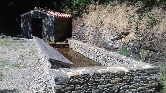 Visite libre des fontaines de la Minerie et du Lavarie avec son lavoir, Le Girouard, Le Girouard