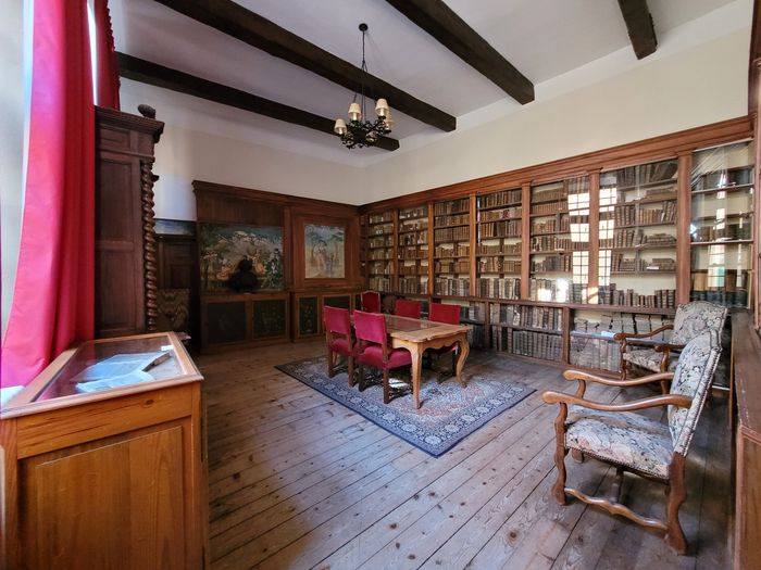 Visite libre du Château de Simiane, demeure de Pauline de Simiane, Château de Simiane, Valréas