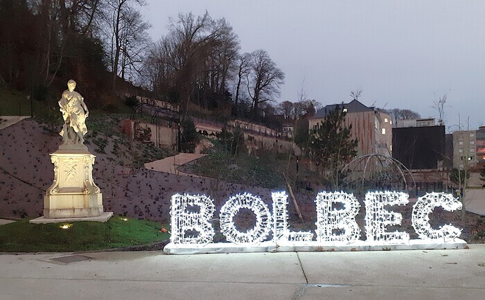 Visite libre du jardin public, Hôtel de ville, Bolbec