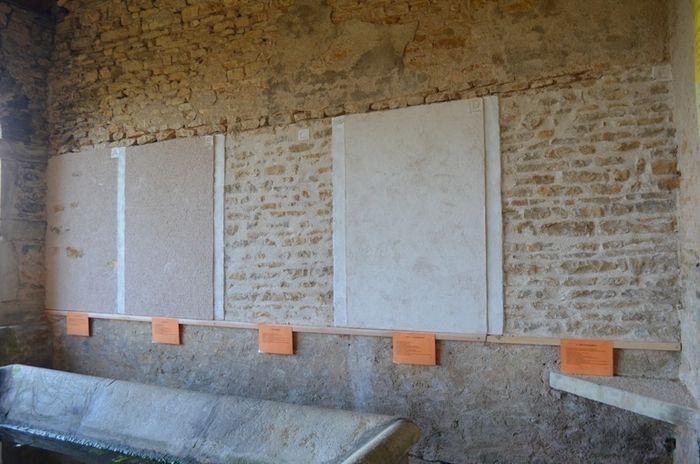 Visite libre du lavoir du bourg et exposition de joints et enduits, Lavoir du bourg de Saint-Clément-sur-Guye, Saint-Clément-sur-Guye