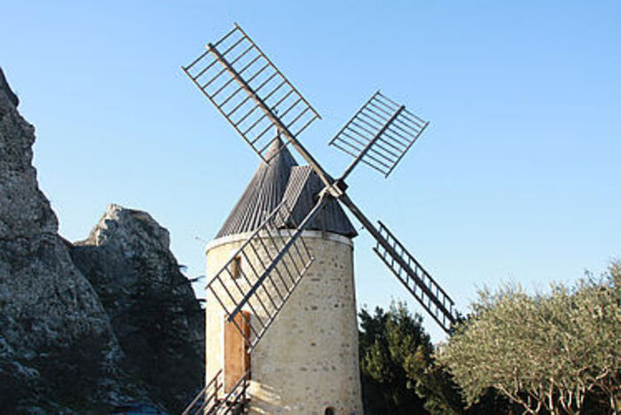 Visite libre du moulin de Pierrelatte, Moulin, Pierrelatte