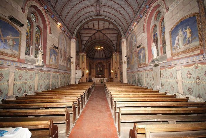 Visite libre d’une église singulière et surprenante, Église Saint-André, Villaines-les-Rochers